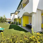Villaggio Ducale * بيبيوني