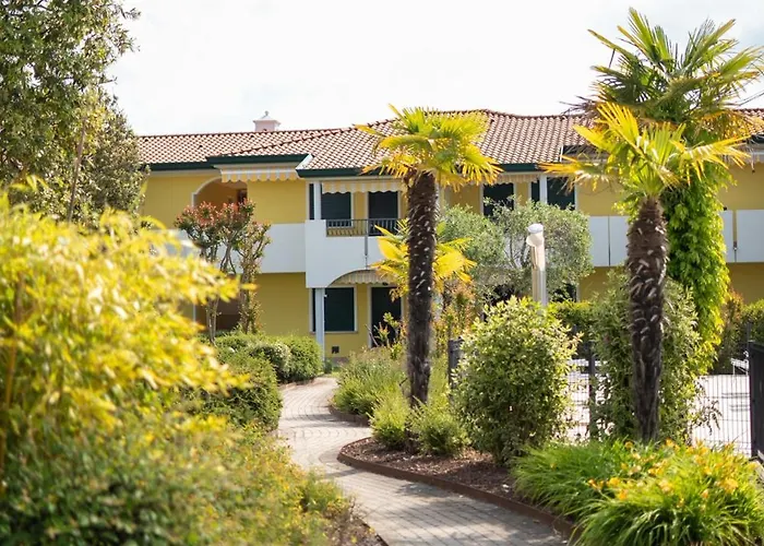Апартаменти Villaggio Ducale Бібіоне